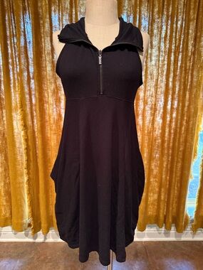 Dakini Black Sleeveless Zip-Front Midi Dress